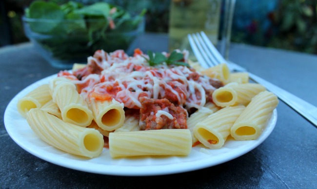 pasta-with-sausage-cream-and-tomatoes