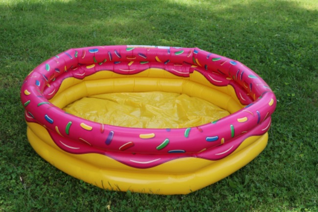 frosted donut lil pool 